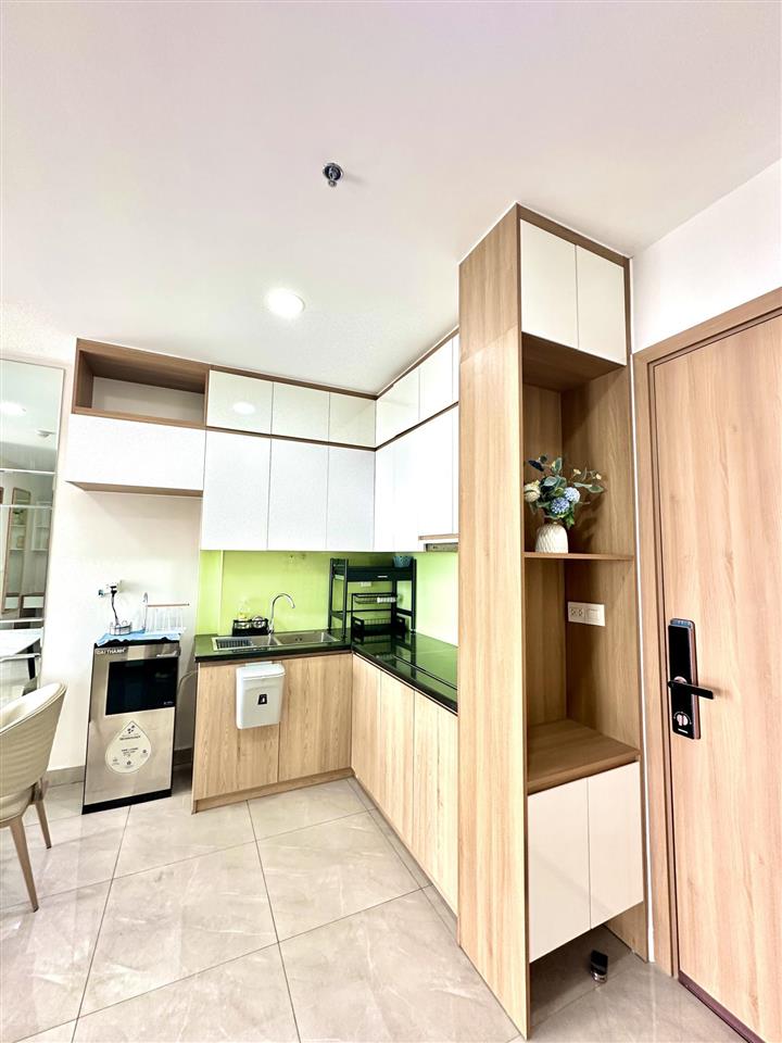 Bán gấp căn 1pn+ 42m2 legacy ngộp bank hỗ trợ vay, đã có sổ, hồ bơi công viên gym bóng bàn free