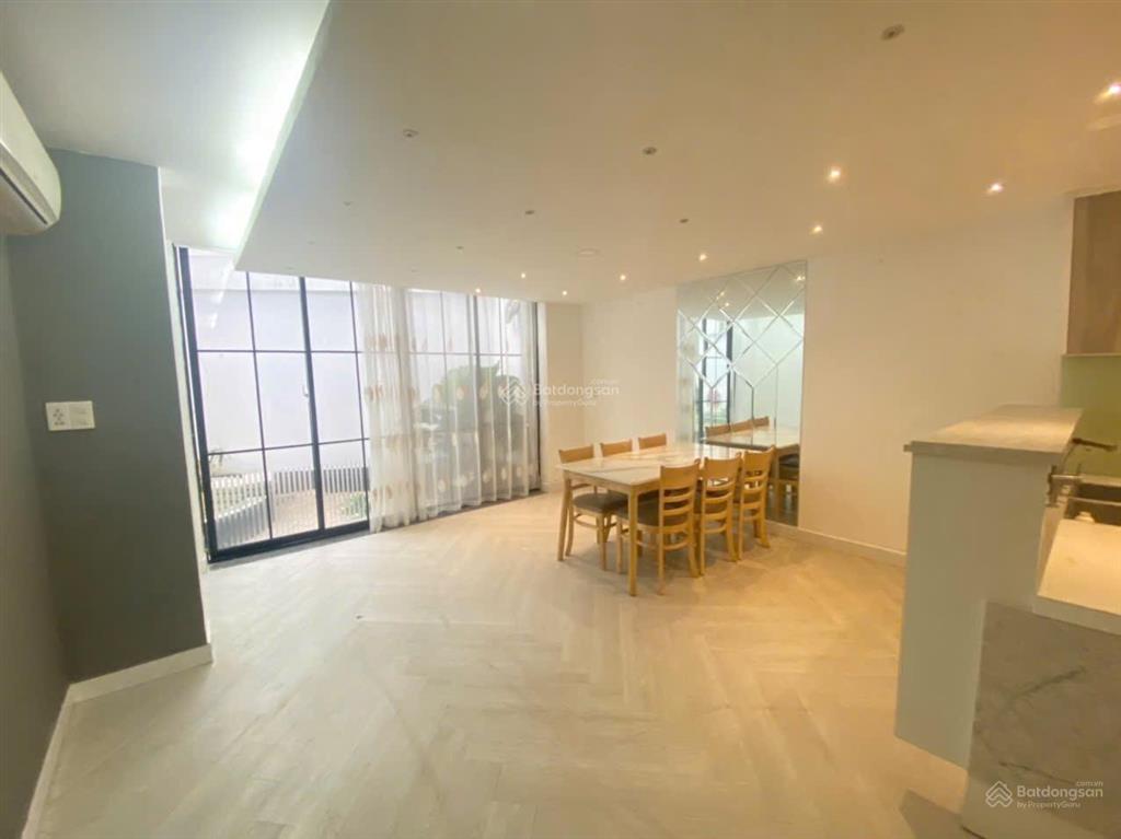 1pn rộng 60m2 full nội thất sát q1