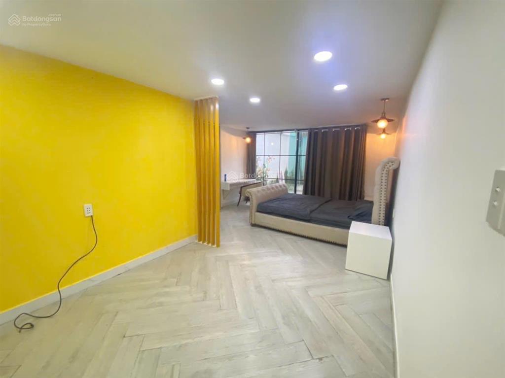 1pn rộng 60m2 full nội thất sát q1