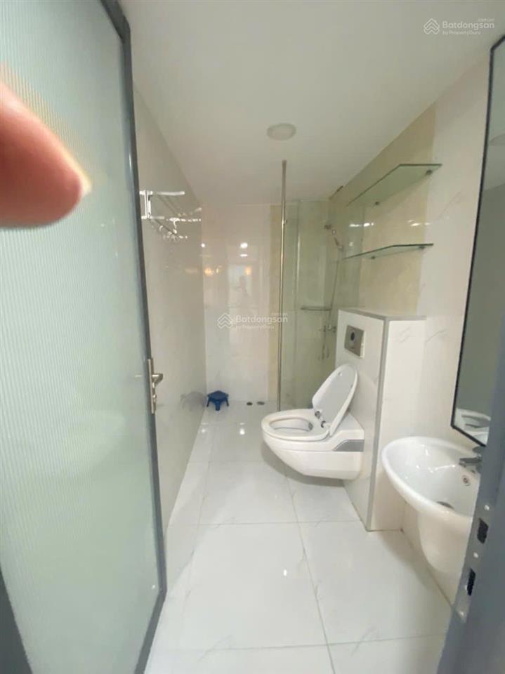 1pn rộng 60m2 full nội thất sát q1