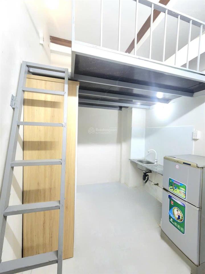 Cho thuê phòng trọ tại bùi đình túy, giá tốt chỉ với 3,3 triệu, 18m2