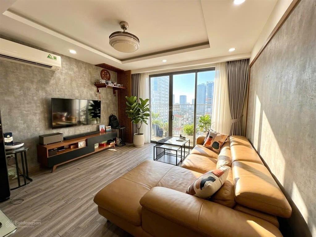 Tôi chính chủ cần bán căn hộ thống nhất complex nguyễn tuân 3n 8 tỷ.  0971 461 ***