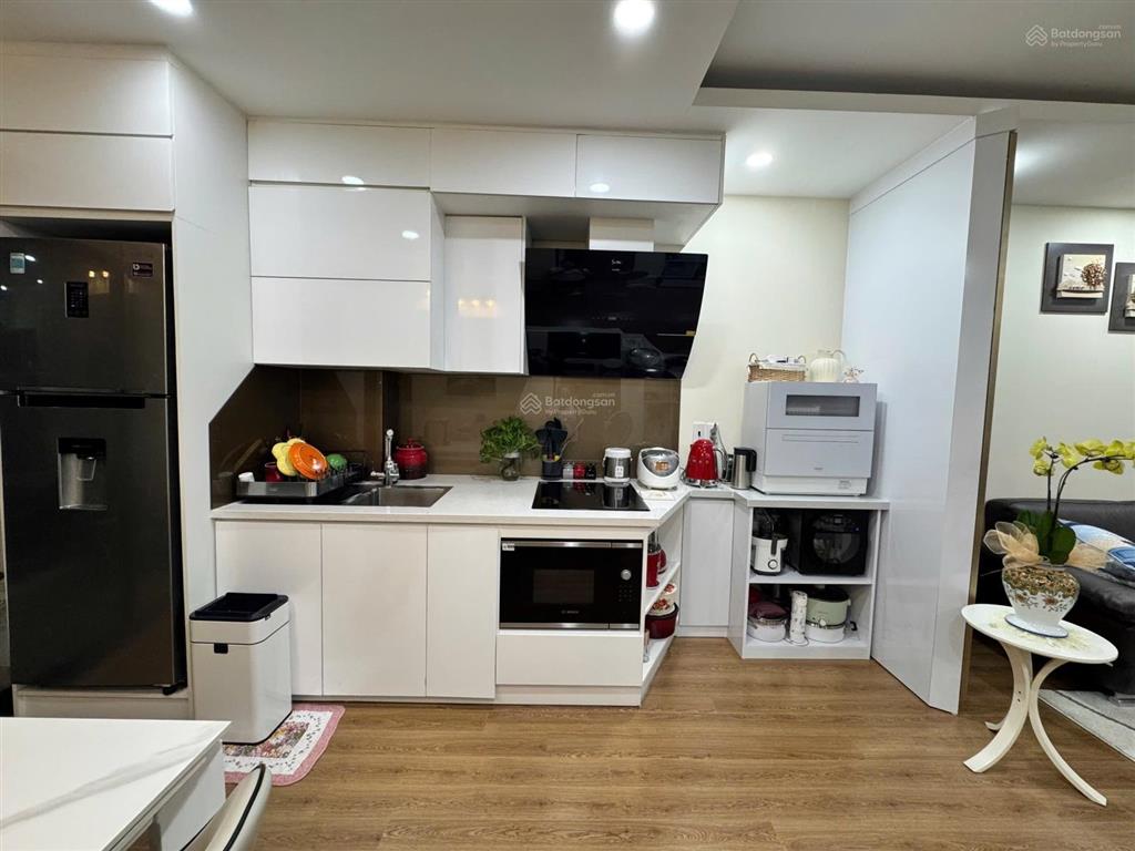 Chính chủ cần bán gấp căn hộ 219 trung kính 2n giá 6tỷ.  0971 461 ***