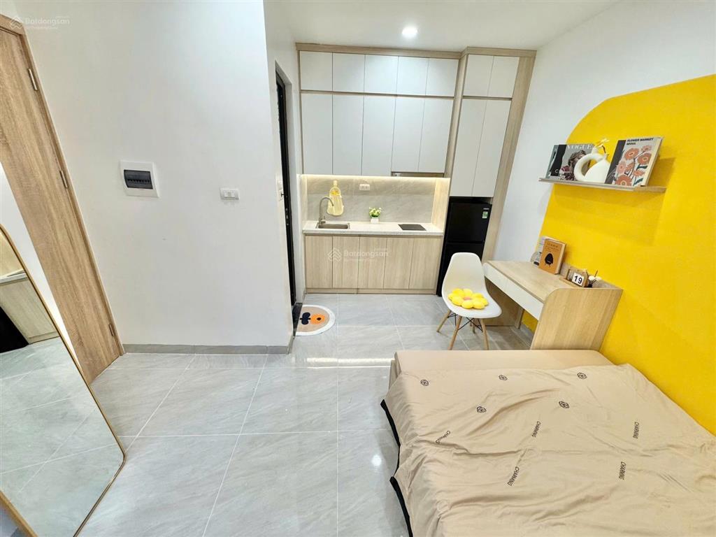 Siêu phẩm ccmn 25m2 full đồ xịn sò. máy giặt riêng, ban công tại hồ ba mẫu