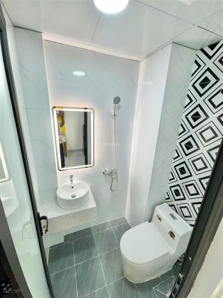Siêu phẩm ccmn 25m2 full đồ xịn sò. máy giặt riêng, ban công tại hồ ba mẫu