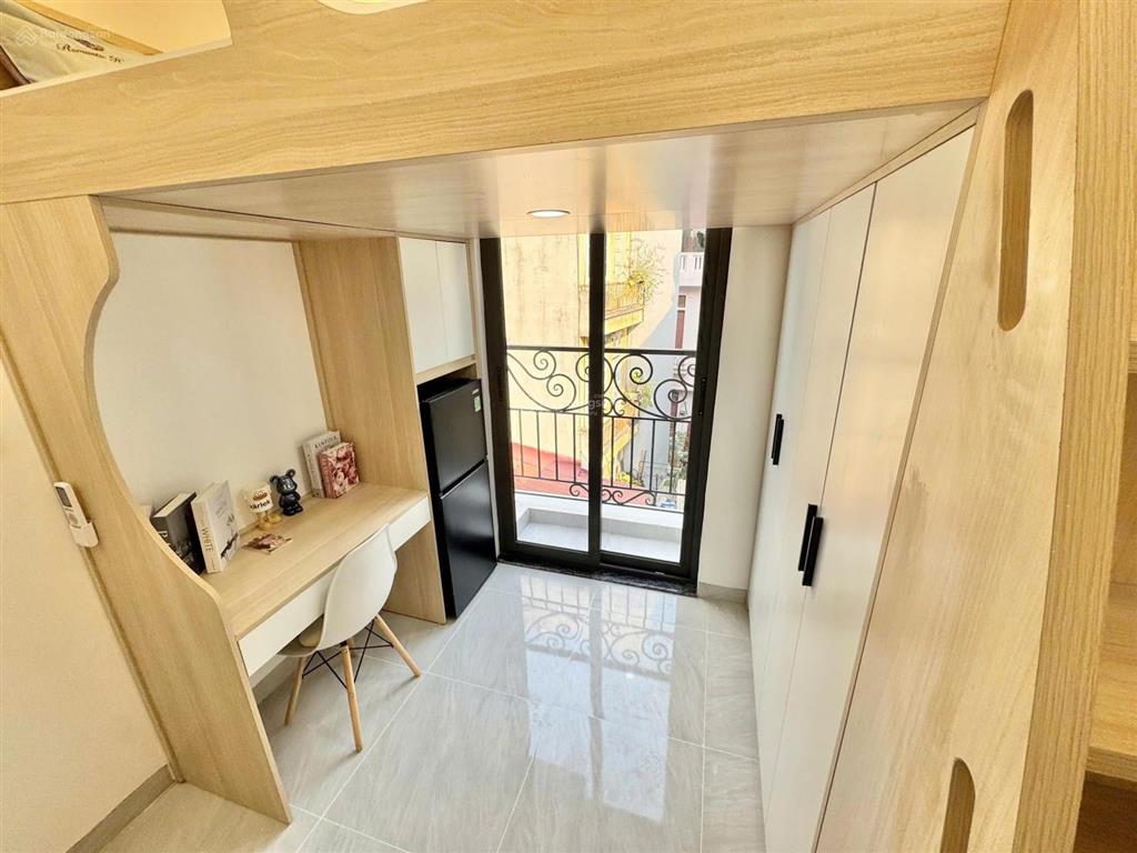 Siêu phẩm ccmn 25m2 full đồ xịn sò. máy giặt riêng, ban công tại hồ ba mẫu