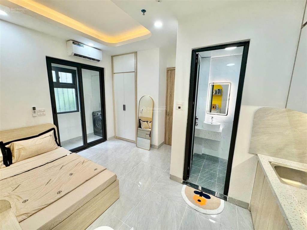Siêu phẩm ccmn 25m2 full đồ xịn sò. máy giặt riêng, ban công tại hồ ba mẫu