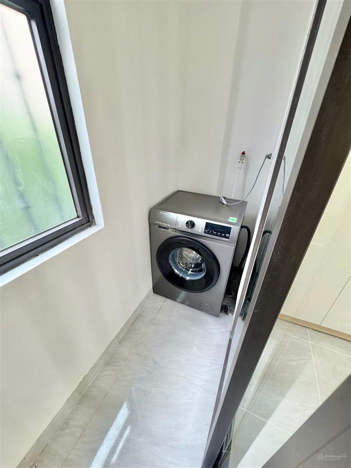 Siêu phẩm ccmn 25m2 full đồ xịn sò. máy giặt riêng, ban công tại hồ ba mẫu