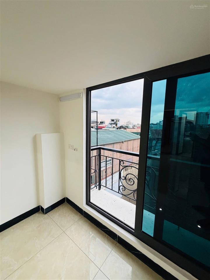 Khai trương ccmn 30m2 full đồ. có gác xép, ban công, máy giặt riêng tại nguyễn đức cảnh