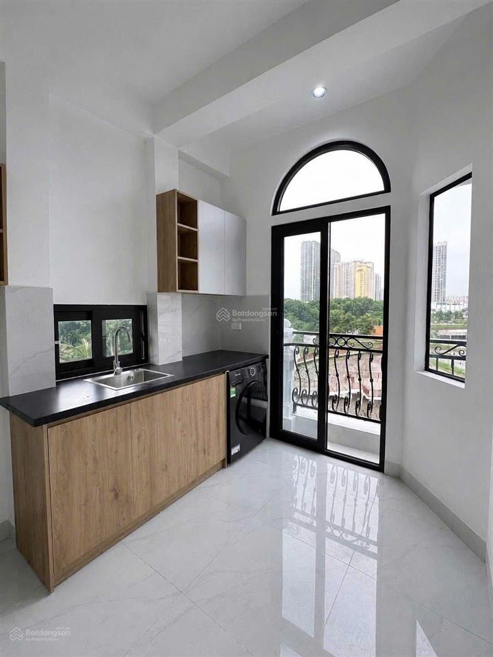 Khai trương ccmn 30m2 full đồ. ban công, máy giặt riêng. view hồ tại lương thế vinh