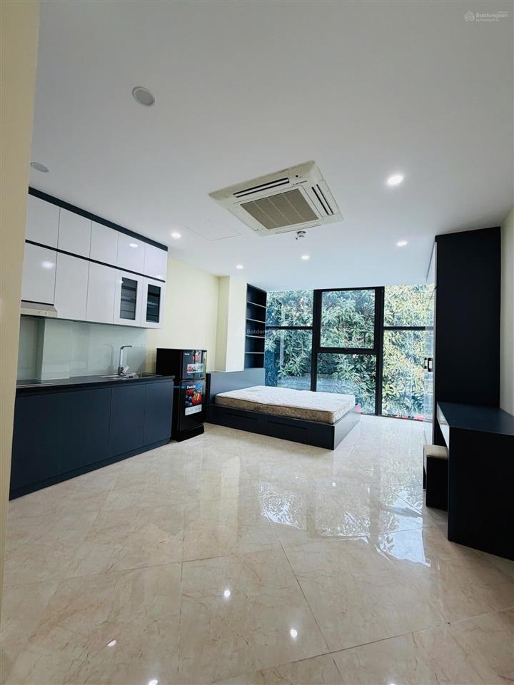 Siêu phẩm ccmn mới full đồ xịn sò. giặt sấy riêng. ô tô đỗ cửa tại phố vọng