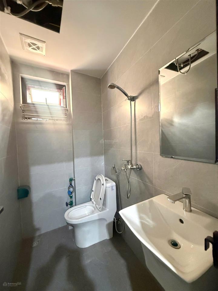 Khai trương ccmn 25m2 full đồ. ban công, máy giặt riêng tại chính kinh