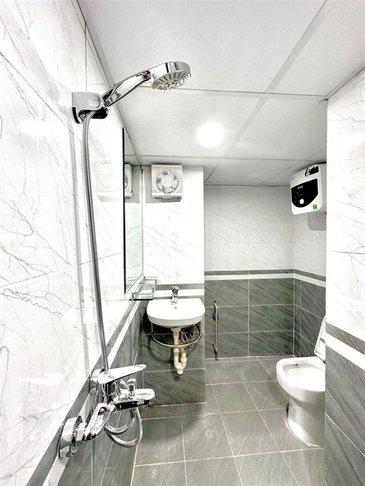Siêu phẩm ccmn 30m2 gác xép full đồ. máy giặt riêng, ban công tại giáp nhất