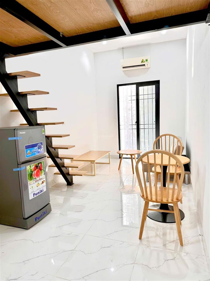 Siêu phẩm ccmn 30m2 gác xép full đồ. máy giặt riêng, ban công tại giáp nhất