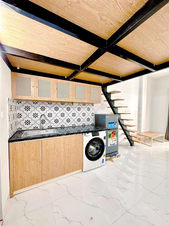 Siêu phẩm ccmn 30m2 gác xép full đồ. máy giặt riêng, ban công tại giáp nhất