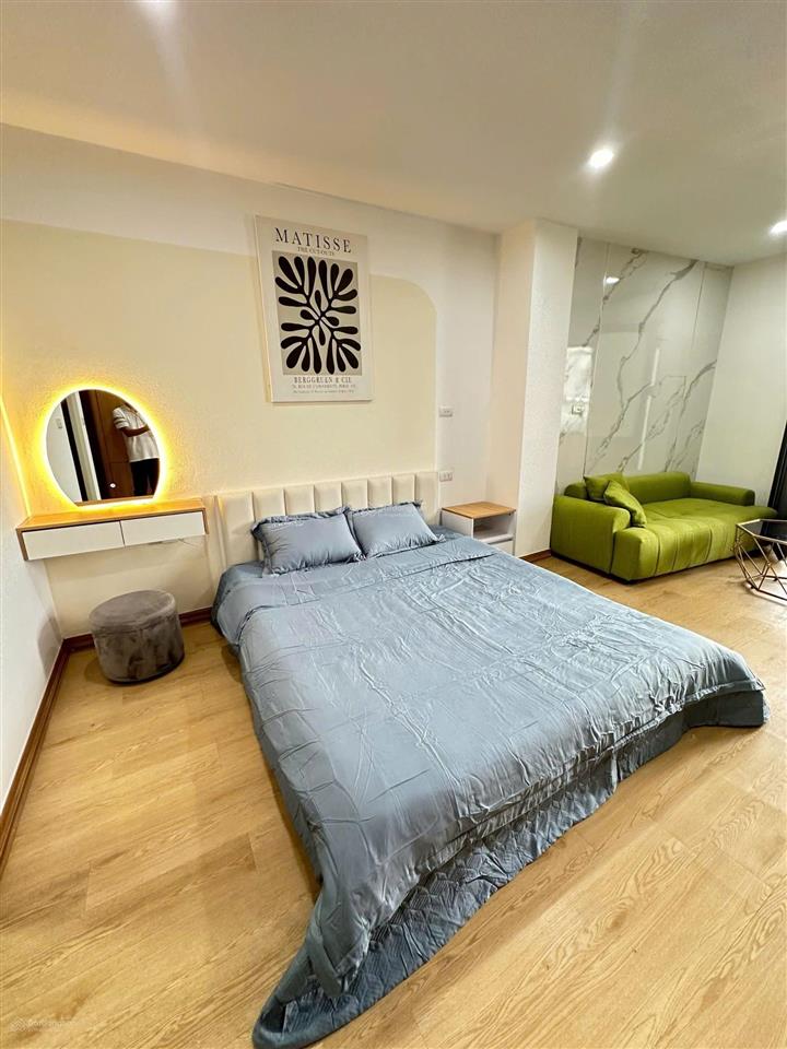 Siêu phẩm ccmn 32m2 full đồ bếp tách riêng, ban công, máy giặt. ô tô đỗ cửa tại đông tác