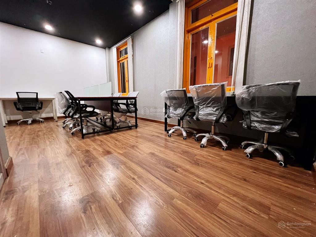 Cho thuê văn phòng đẹp xuất sắc tại 124, đường khánh hội, 6, q4, tp. hcm, 6,5 triệu, 25 m2