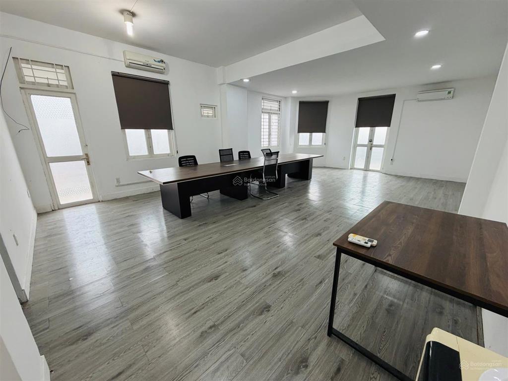 Chính chủ cho thuê văn phòng 124, khánh hội giá 14 triệu, 60m2 hỗ trợ làm việc 24/7