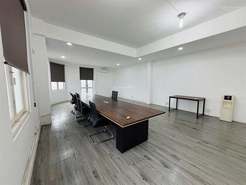 Chính chủ cho thuê văn phòng 124, khánh hội giá 14 triệu, 60m2 hỗ trợ làm việc 24/7