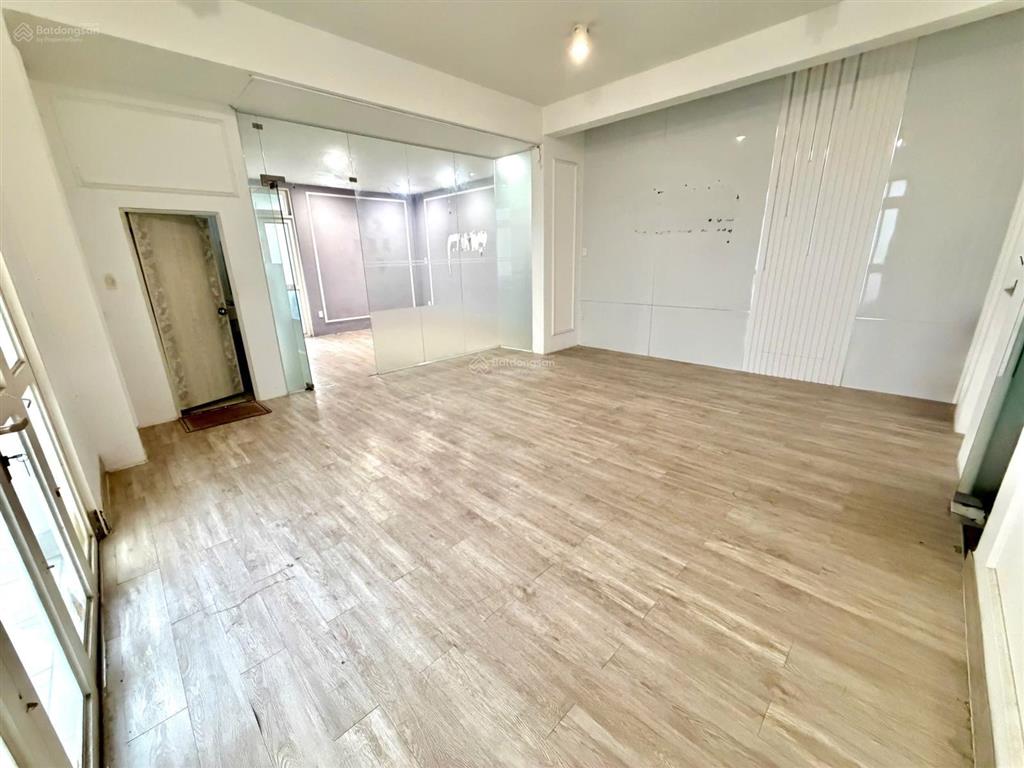 Chính chủ cho thuê văn phòng 124, khánh hội giá 14 triệu, 60m2 hỗ trợ làm việc 24/7