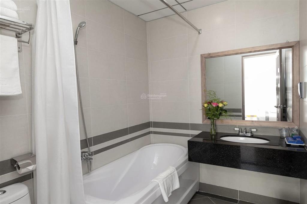 Chính chủ cho nguyên căn khách sạn 49 phòng ở hoàng văn thụ, phú nhuận cách sân bay tân sơn nhất 3p