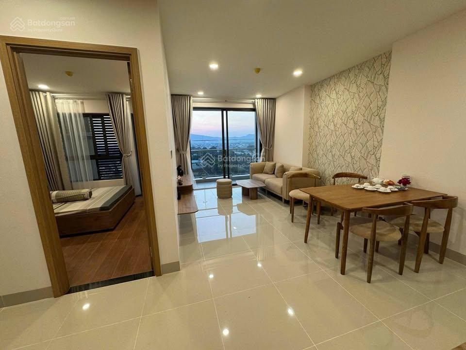 Giảm giá cực khủng 50m2, 2pn, sổ riêng, 2 tỷ full nội thất, vay 70%,cho thuê 15tr,nguyễn bỉnh khiêm