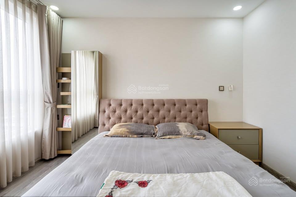 Bán gấp ch mới đẹp, 50m2, 2pn, 2 tỷ 1, full nt, sh riêng, vay 70%, thuê 15tr, nguyên thượng hiền
