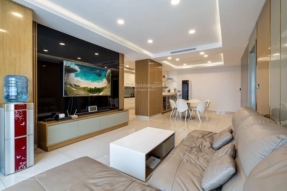 Bán gấp ch mới đẹp, 50m2, 2pn, 2 tỷ 1, full nt, sh riêng, vay 70%, thuê 15tr, nguyên thượng hiền
