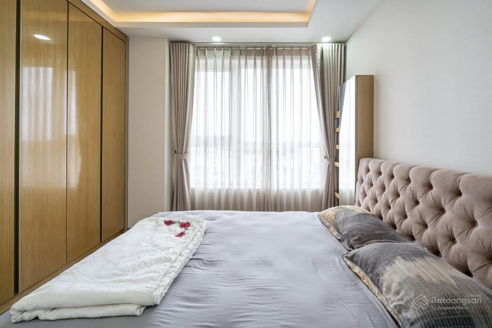 Bán gấp ch mới đẹp, 50m2, 2pn, 2 tỷ 1, full nt, sh riêng, vay 70%, thuê 15tr, nguyên thượng hiền
