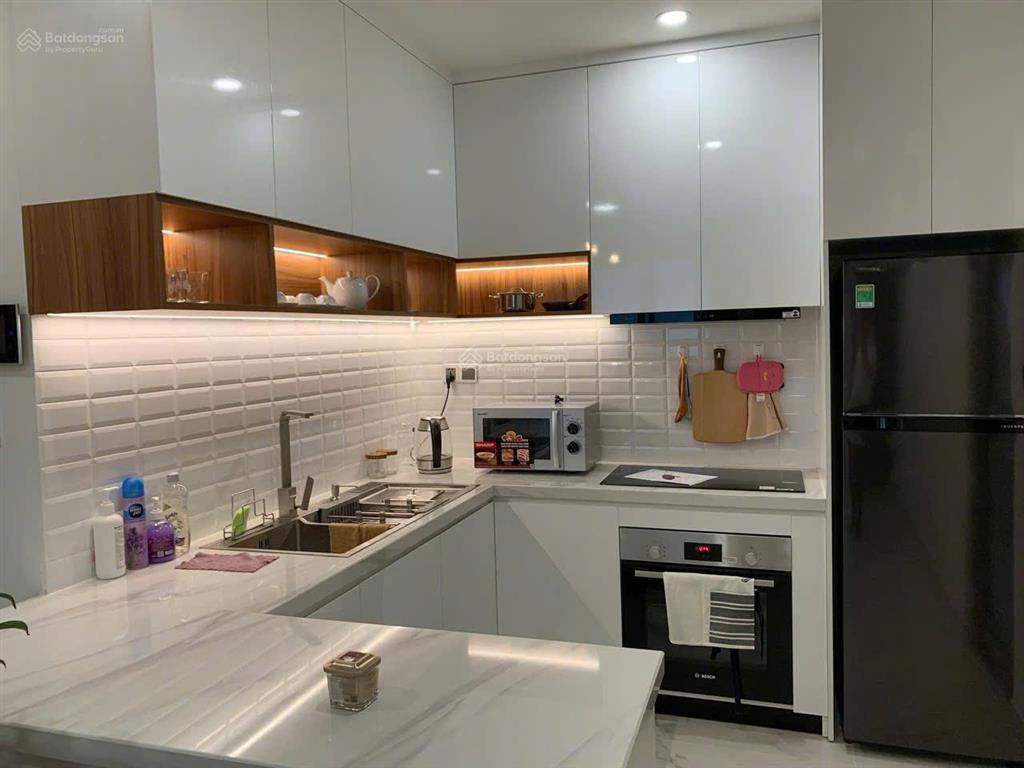 (kẹt tiền) 2,160 tỷ/50m2/2pn, lê quang định, sổ riêng, vay 70%, full nt cao cấp, cho thuê 15tr