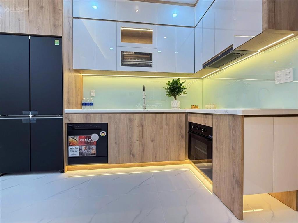 Phạm văn đồng 50m2 2pn 2wc shr, 2 tỷ, full nội thất, vay 70%, nhận thuê lại 15tr/tháng 0798 367 ***