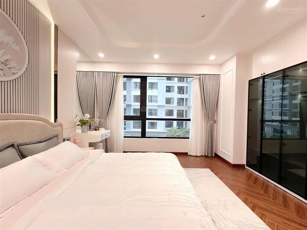 Bán nhanh căn hộ 50m2, shr giá 2 tỷ tại đường lê quang định, full nội thất, cho thuê lại 14tr