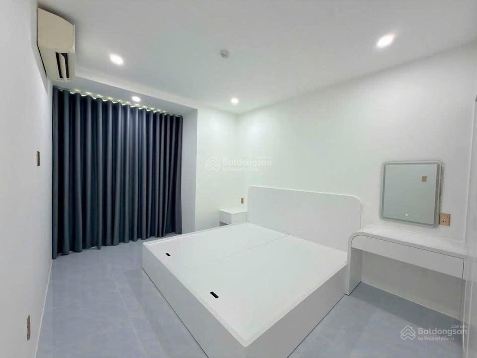 Căn hộ 2pn sát trung tâm tp 1,96 tỷ, nội thất sẵn, sổ riêng, vay 70% full nt, 0798 367 ***