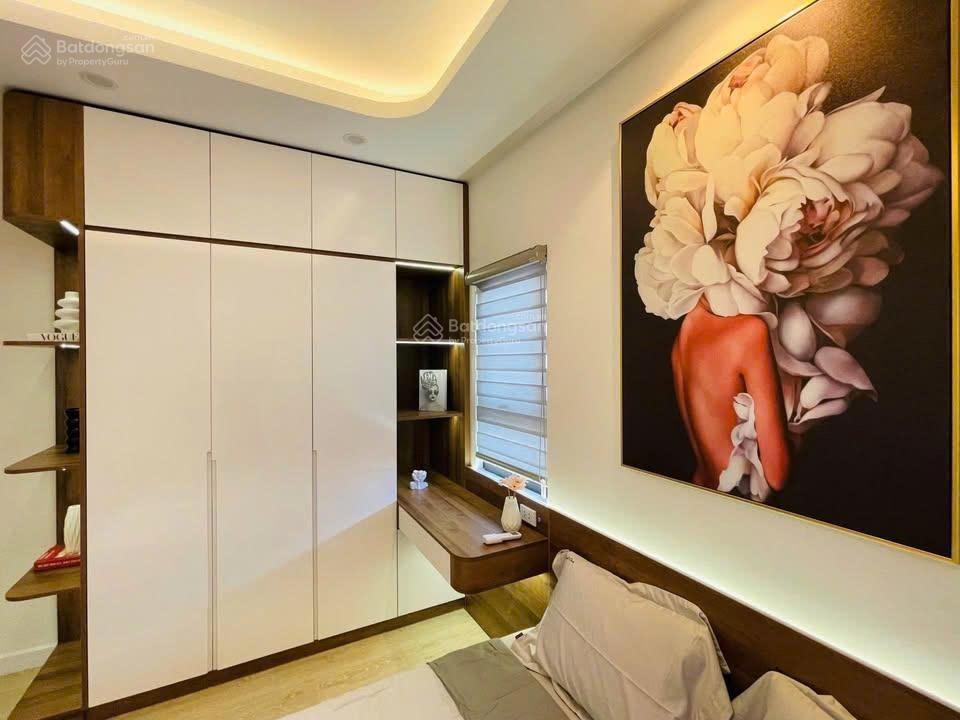 Chính chủ cần bán gấp 52m2, 2 tỷ 1, 2pn, shr / vay 80%, cho thuê 15tr/tháng, full nội thất, nth