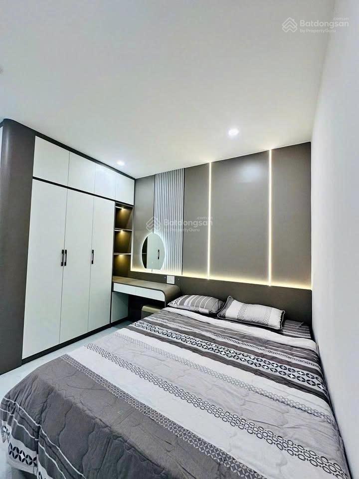 Lê quang định 50m2 2pn 2wc shr, 2 tỷ, full nội thất, vay 70%, nhận thuê lại 15tr/tháng 0798 367 ***