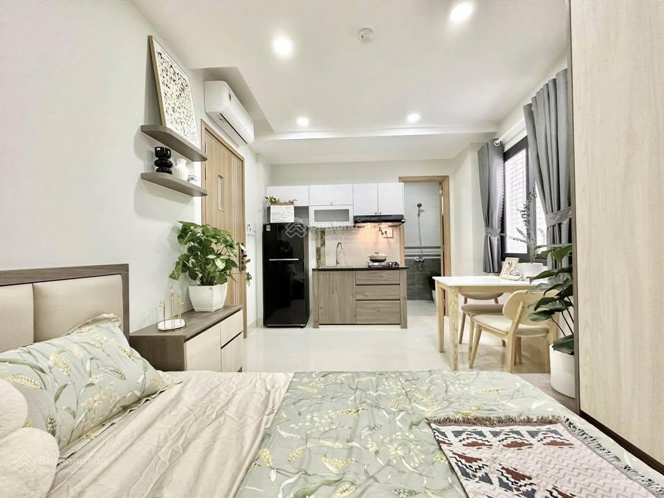 Bán chung cư 2pn, 50m2 tại nguyễn văn đậu, 2 tỷ giá ưu đãi, nhiều tiện ích, full nội thất, vay 70%
