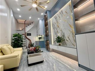 Nhà đẹp đống đa sổ vuông có thể ở hoặc cho thuê