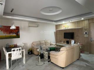 Cần cho thuê căn hộ sky center. dt 129m2, 3pn, 3wc. giá 25tr/th.  0365 695 ***