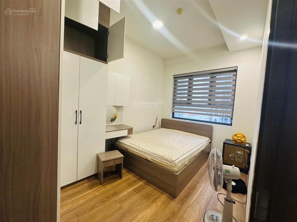 Cần cho thuê gấp căn hộ sky center. dt 42m2, 1pn, 1wc. giá 12tr/th.  0365 695 ***
