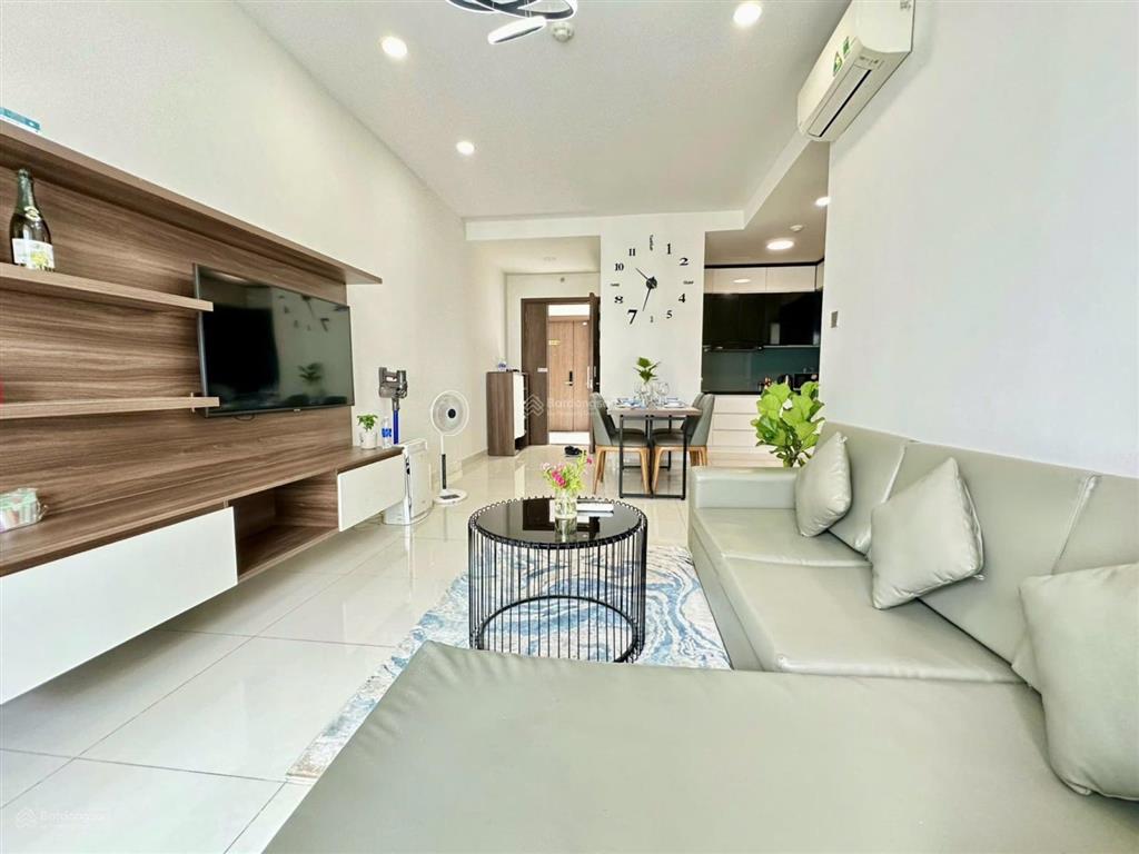 Cần cho thuê gấp căn hộ newton residence. dt 75m2, 2pn, 2wc. giá 20tr/th.  0365 695 ***