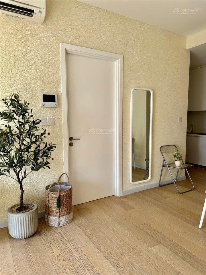 Cần cho thuê căn hộ kingston residence. dt 82m2, 2pn, 2wc. giá 19tr/th.  0365 695 ***
