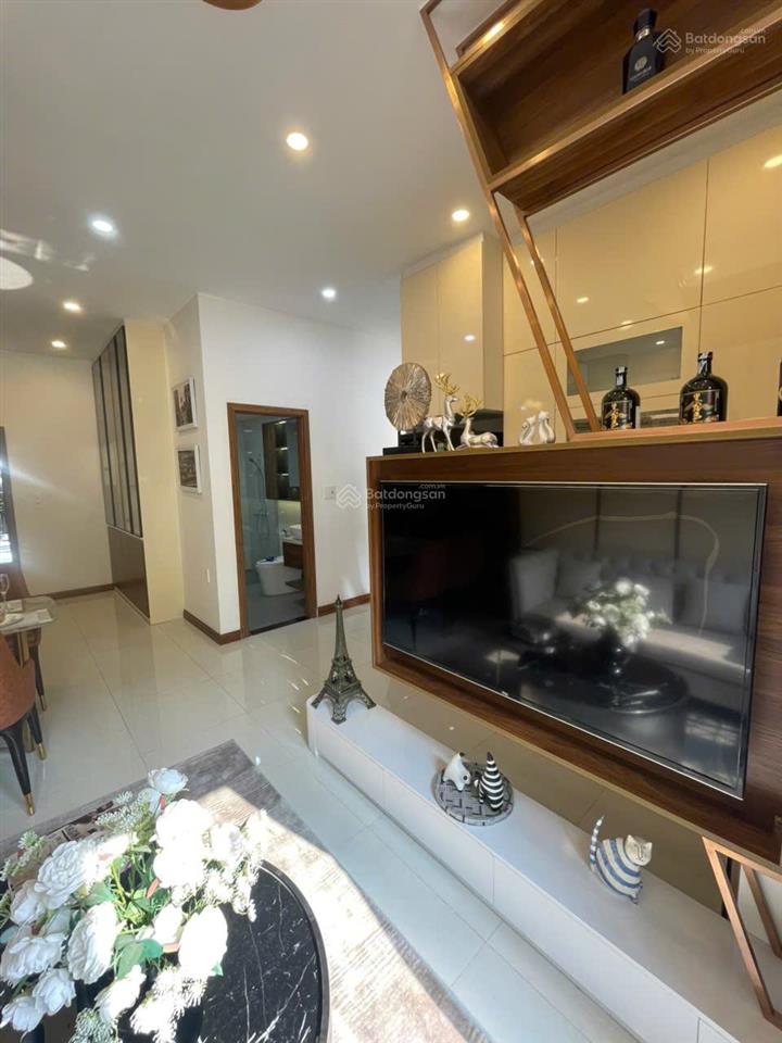 Cần cho thuê gấp căn hộ the prince. dt 72m2, 2pn, 2wc. giá 19,5tr/th.  0365 695 ***