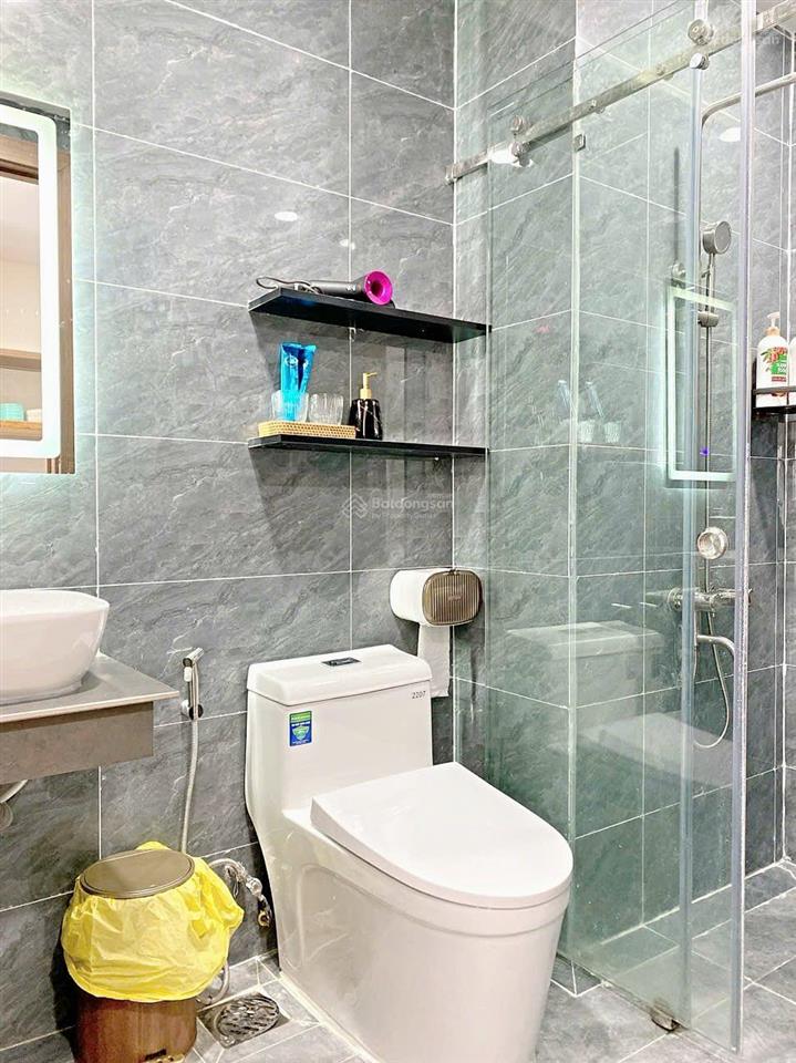 Cần cho thuê căn hộ richmond city. dt 38m2, officetel, 1wc. giá 11tr/th.  0365 695 ***