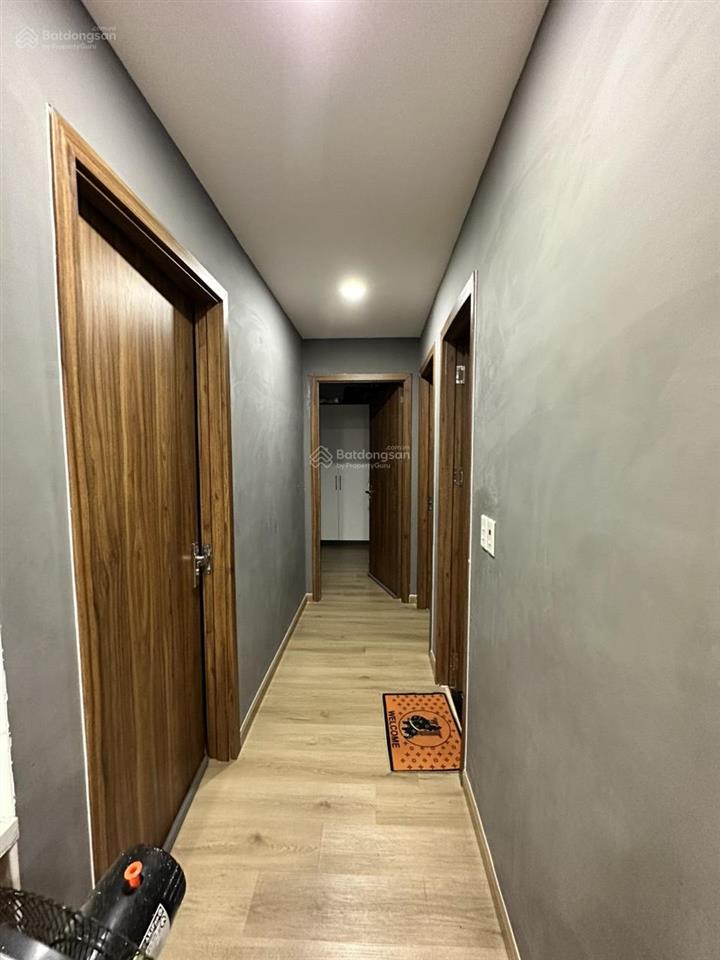 Cần cho thuê gấp căn hộ kingston residence. dt 74m2, 2pn, 2wc. giá 22tr/th.  0365 695 ***