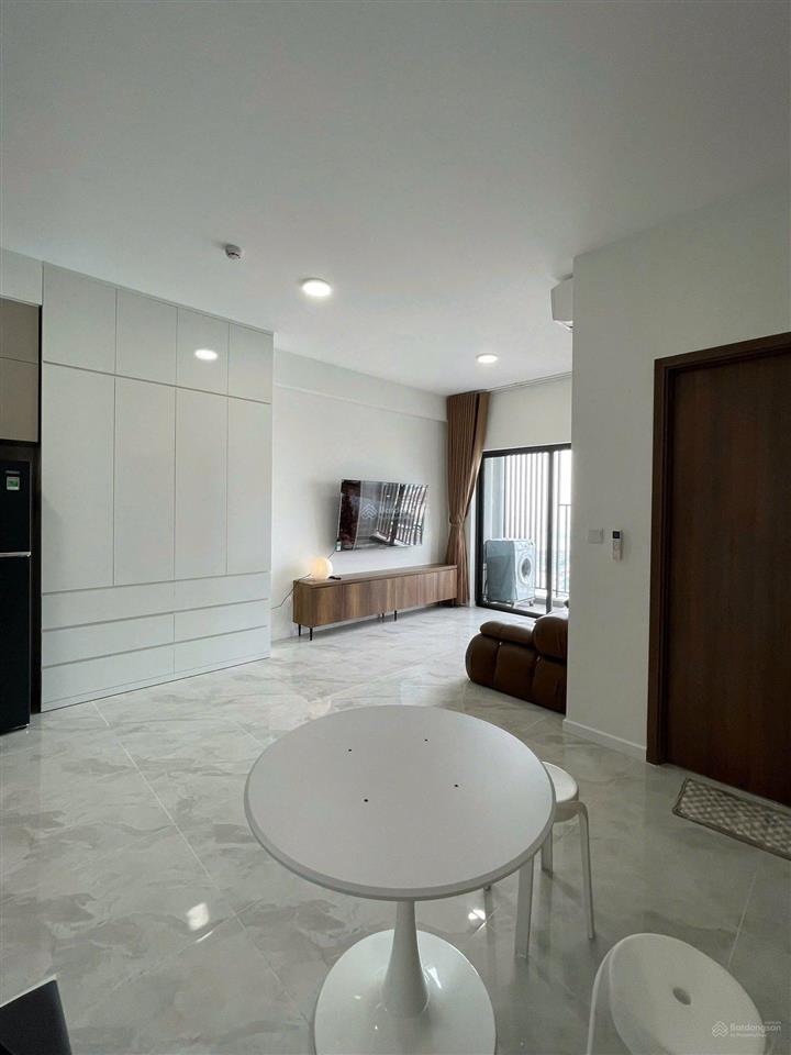 Cho thuê căn hộ 2pn, 2wc, 87m2, 16 triệu vnd tại central garden.  0365 695 ***