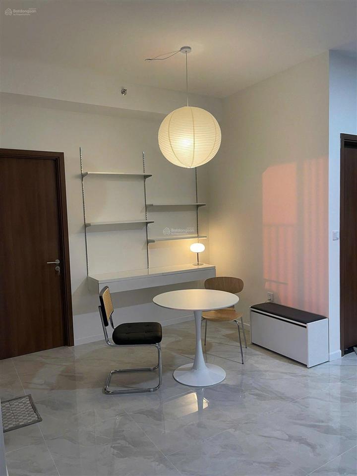 Cho thuê căn hộ 2pn, 2wc, 87m2, 16 triệu vnd tại central garden.  0365 695 ***