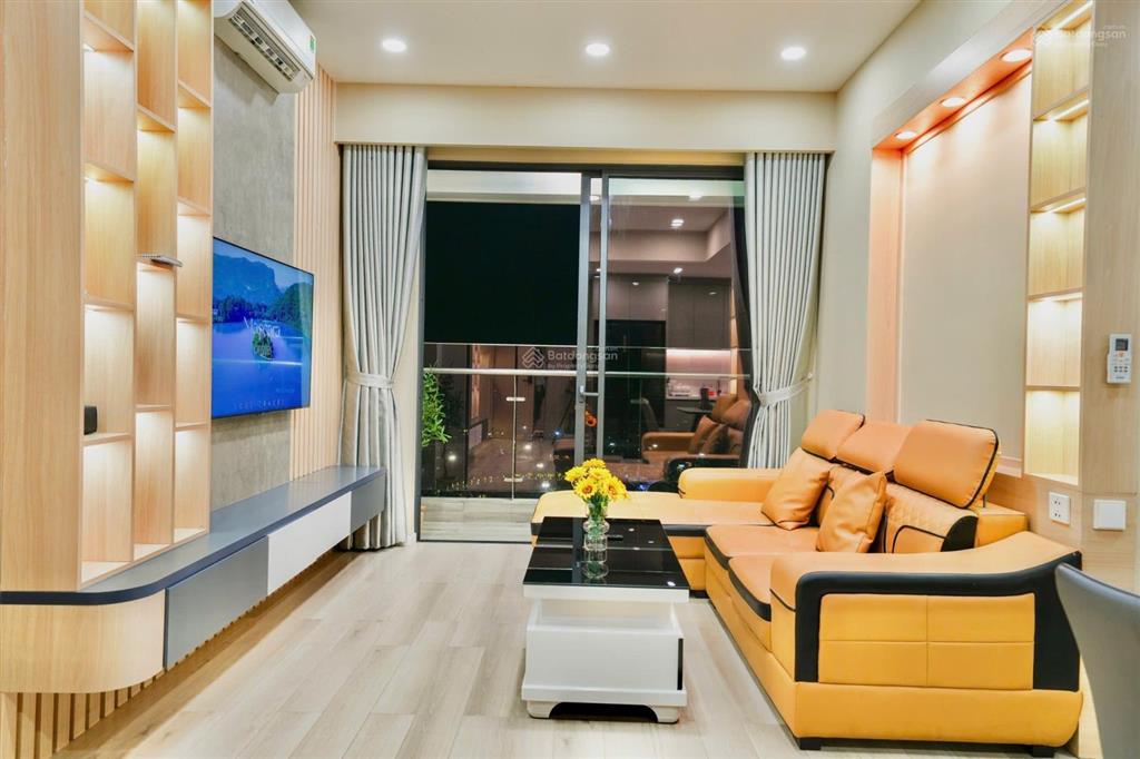 Cần cho thuê căn hộ viva riverside. full nt, 2pn, 2wc. dt 72m2. giá 15triệu/th.  0365 695 ***