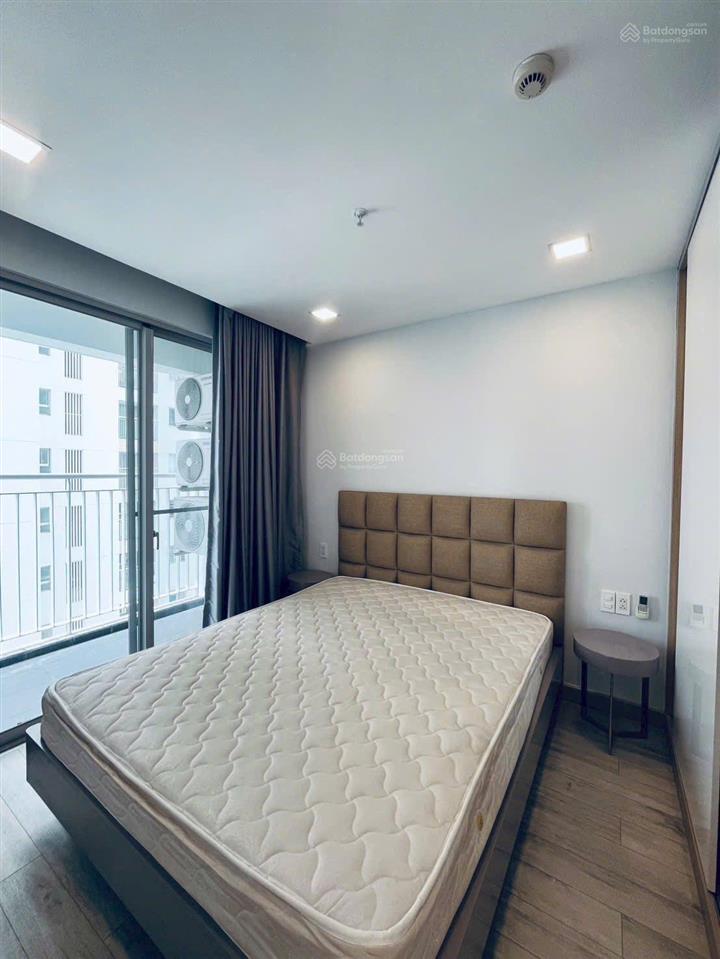 Cần cho thuê gấp căn hộ sài gòn airport. dt 95m2, 2pn, 2wc. giá 18tr/th.  0365 695 ***