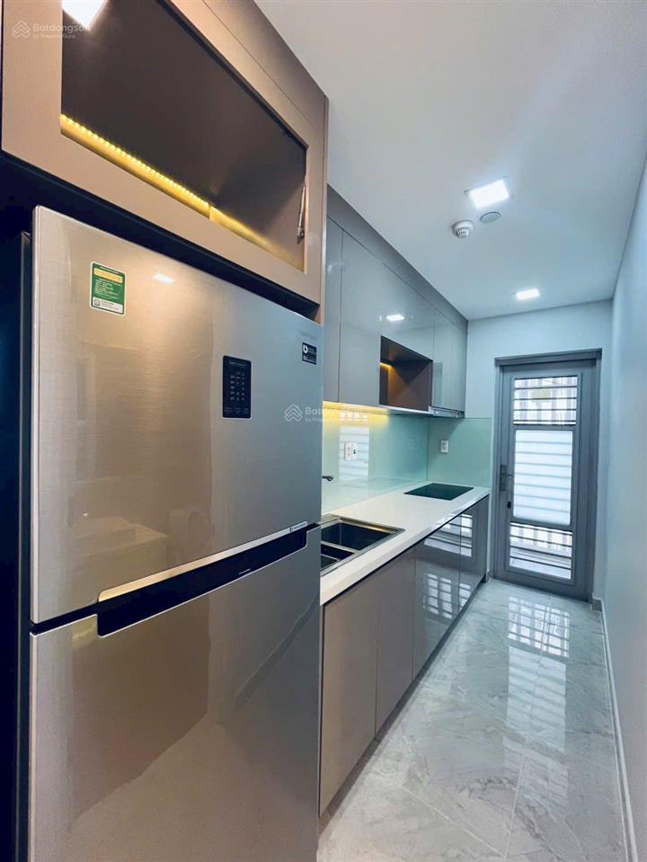 Cần cho thuê gấp căn hộ sài gòn airport. dt 95m2, 2pn, 2wc. giá 18tr/th.  0365 695 ***