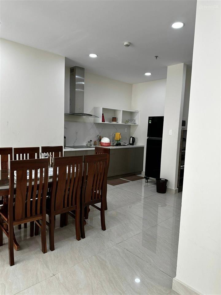 Cho thuê ch 3pn, 2wc, 115m2 tại cao ốc phú nhuận, giá 21 triệu.  0365 695 ***